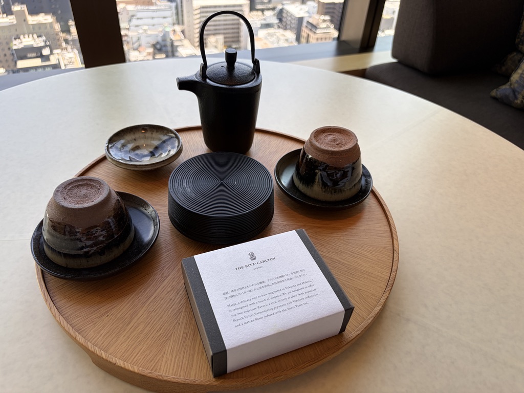 リッツ・カールトン福岡のお茶セット